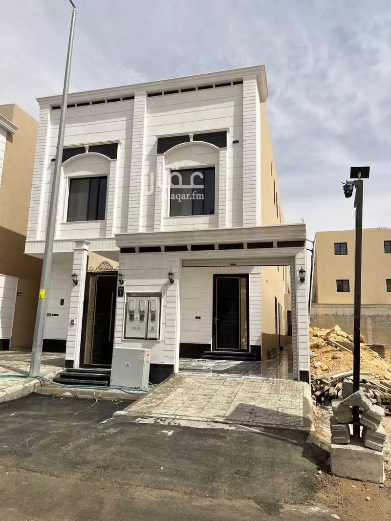 دور للبيع في شارع ابراهيم البرهان, حي الجنادرية, مدينة الرياض, منطقة الرياض 1 صورة