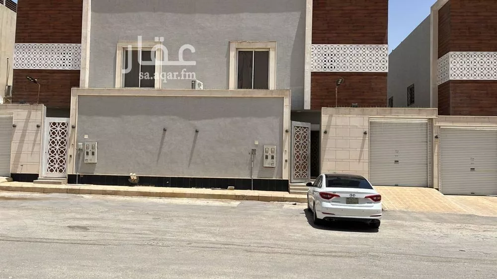 فيلا للبيع في شارع رقم 40, حي ظهرة لبن, مدينة الرياض, منطقة الرياض 1 صورة