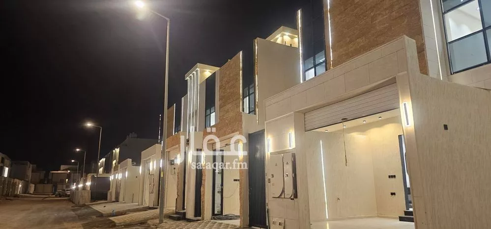 فيلا للبيع في شارع النفوذ, حي عكاظ, مدينة الرياض, منطقة الرياض 1 صورة