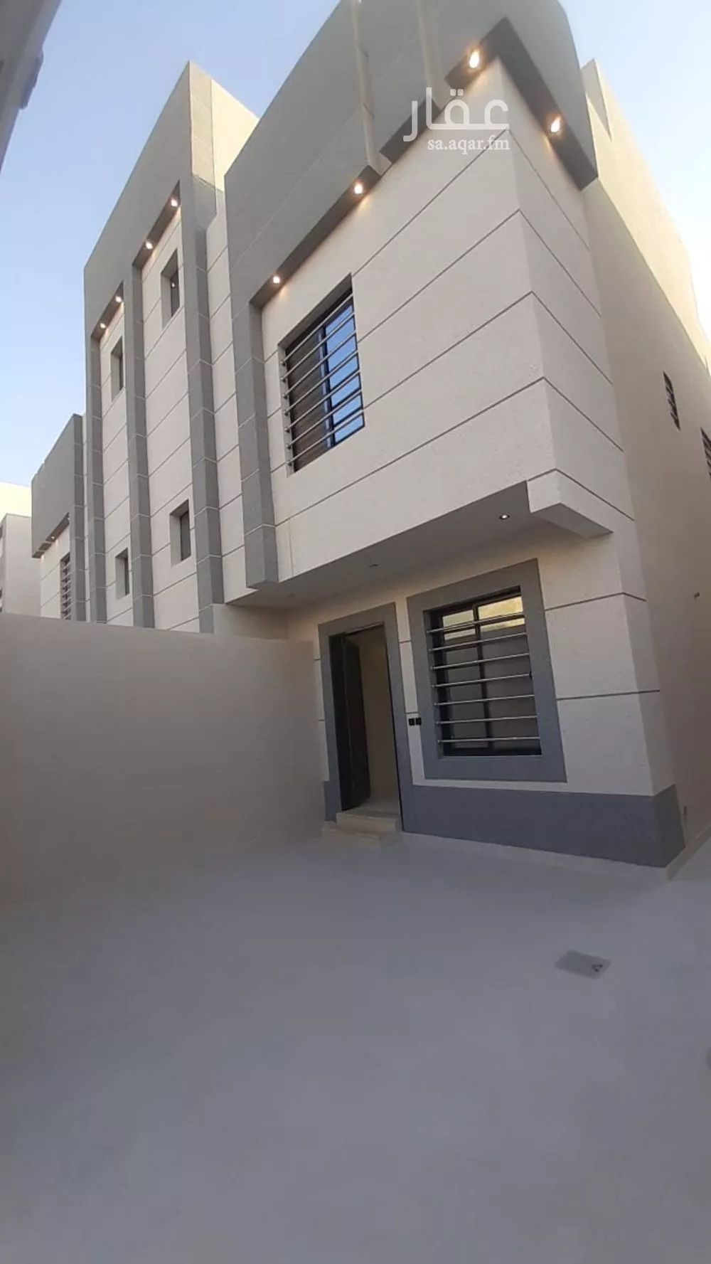 دور للبيع في شارع الرسالة, حي بدر, مدينة الرياض, منطقة الرياض 1 صورة