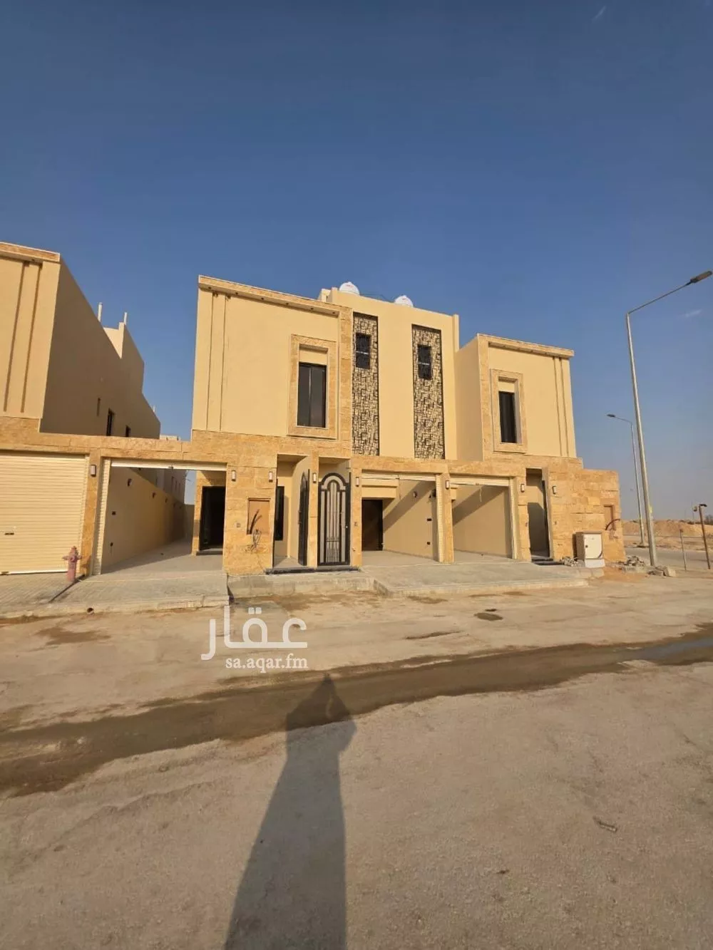 دور للبيع في شارع حسين بن حمد, حي طيبة, مدينة الرياض, منطقة الرياض 1 صورة