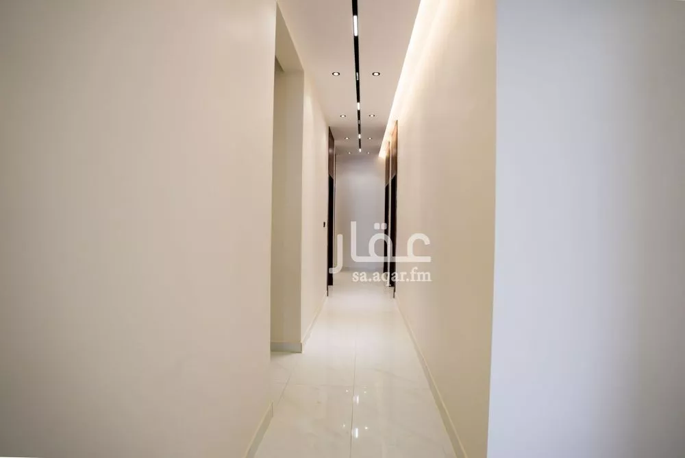 دور للبيع في شارع عمر ابن حبيب ، حي الجنادرية ، الرياض ، منطقة الرياض 1 صورة