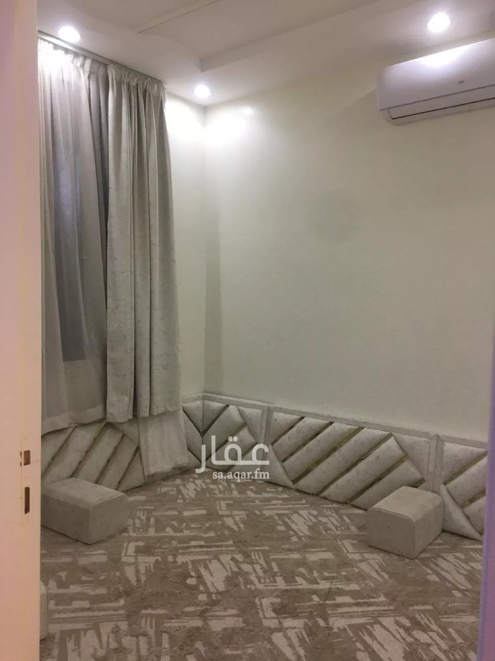 فيلا للإيجار في شارع عبدالحي كمال, حي الرمال, مدينة الرياض, منطقة الرياض 1 صورة