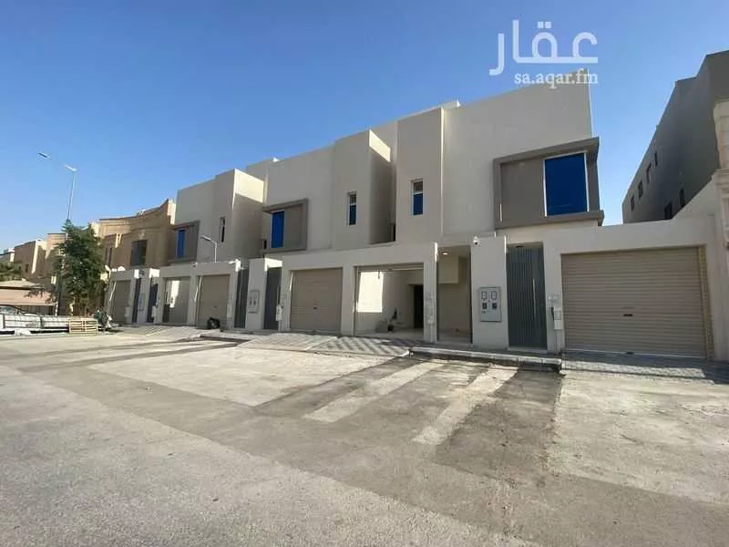 فيلا للبيع في شارع عبدالرحمن بن موسى, حي العوالي, مدينة الرياض, منطقة الرياض 1 صورة