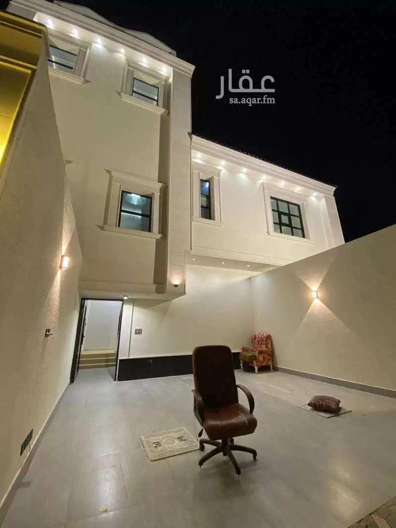 دور للبيع في شارع ابن يوسف, حي بدر, مدينة الرياض, منطقة الرياض 1 صورة