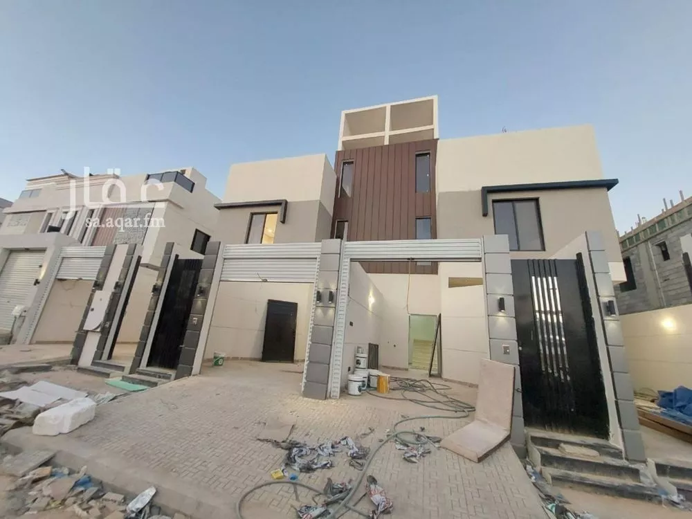 دور للبيع في شارع الحسن بن الهيثم, حي عكاظ, مدينة الرياض, منطقة الرياض 1 صورة