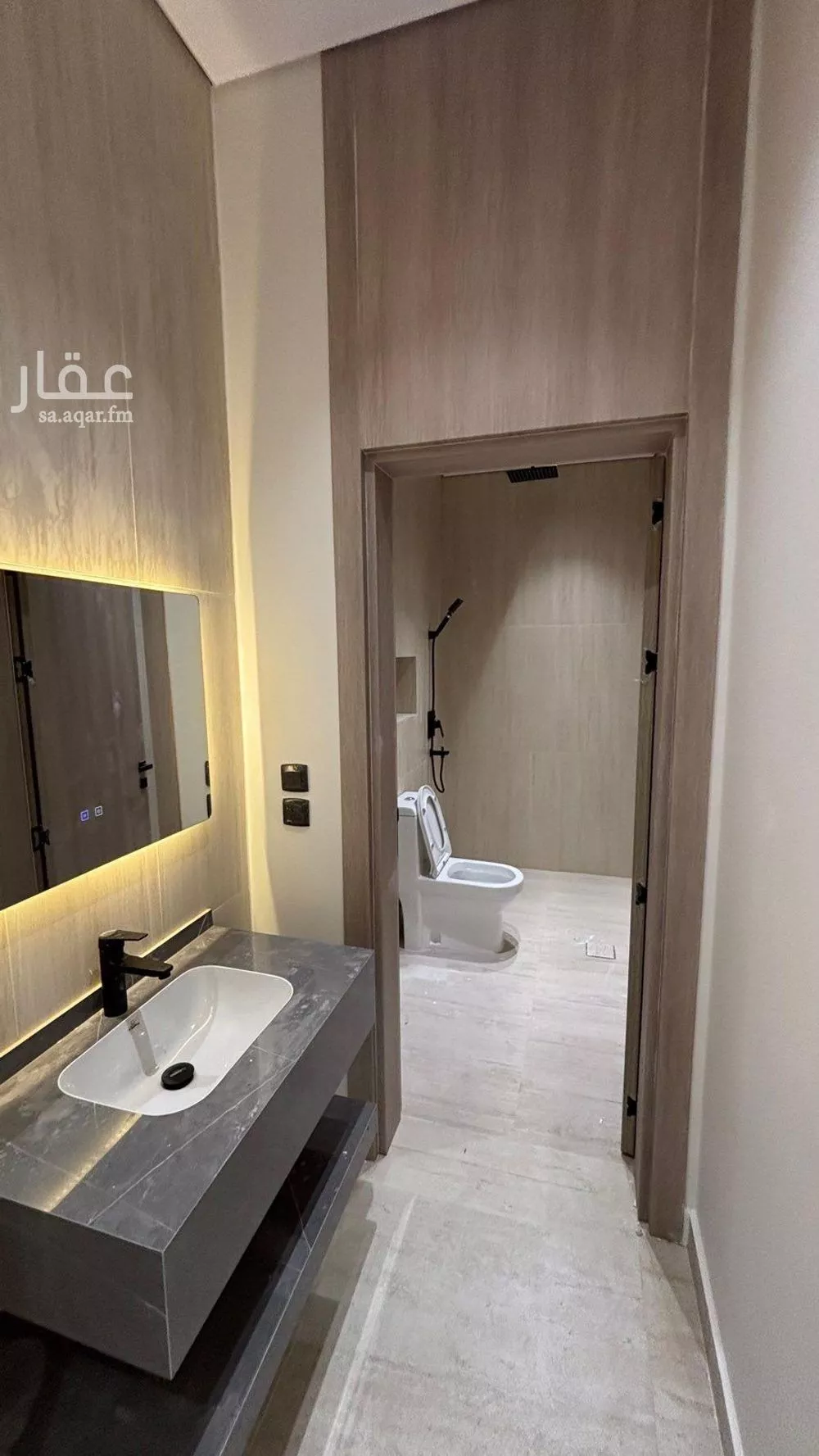 شقة للبيع في شارع عاصم بن قيس , حي شظاة, مدينة المدينه المنوره, منطقة المدينة المنورة 1 صورة