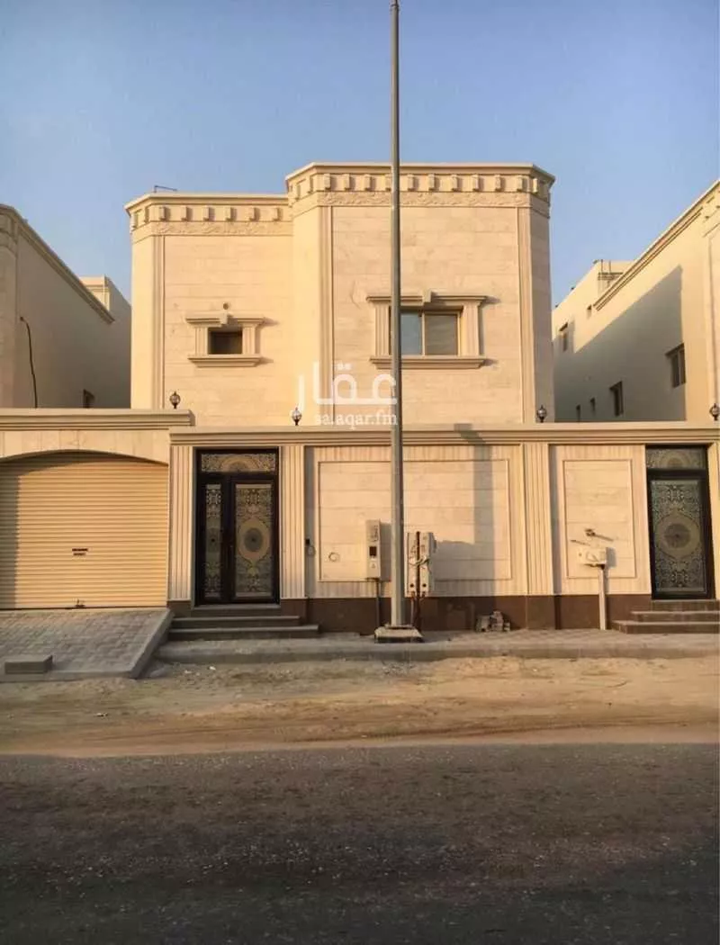 فيلا للبيع في شارع الشفاعة, حي الصواري, مدينة الخبر, المنطقة الشرقية 1 صورة