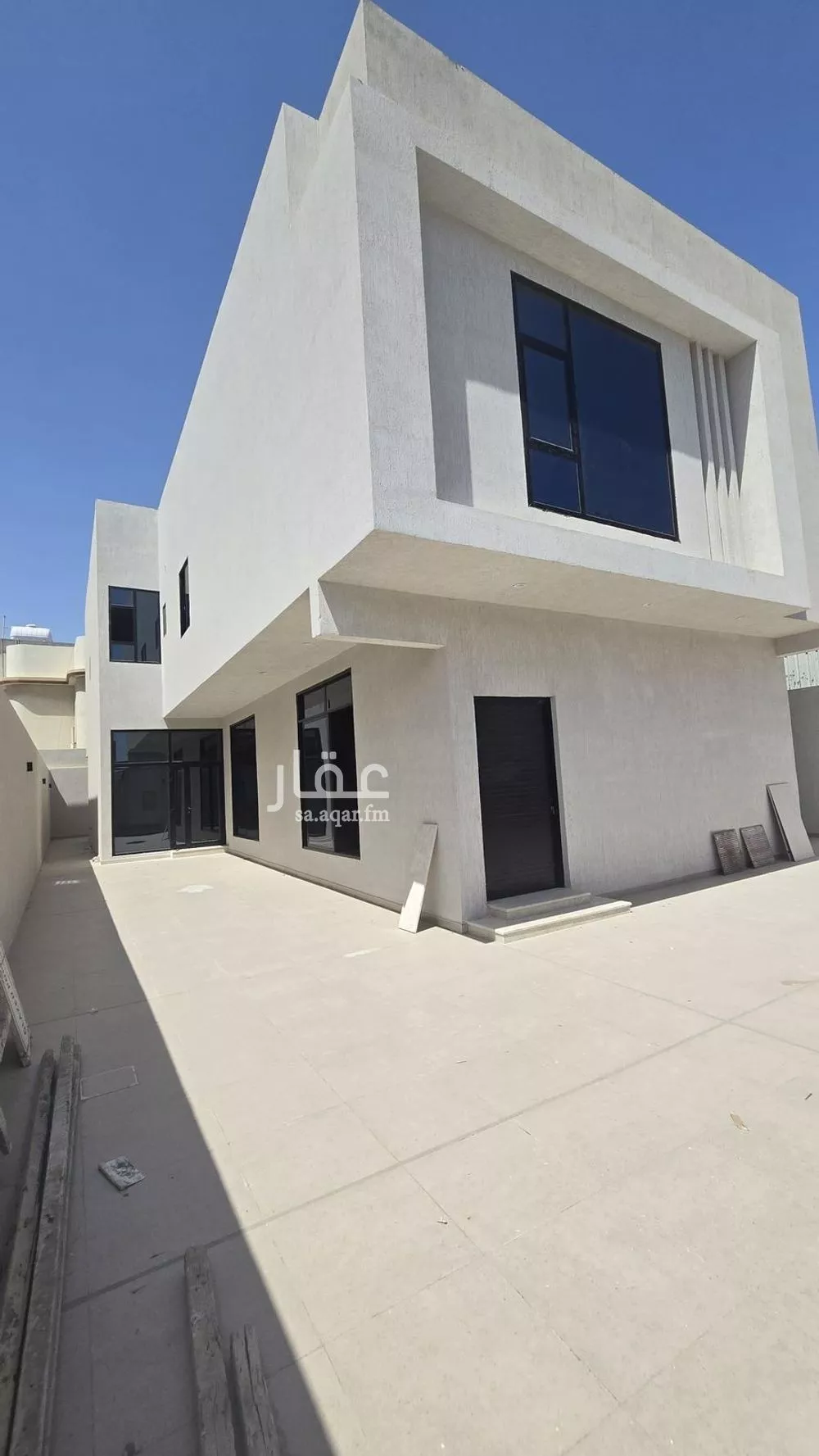 فيلا للبيع في شارع اوس بن المنذر, مدينة الظهران, المنطقة الشرقية 1 صورة