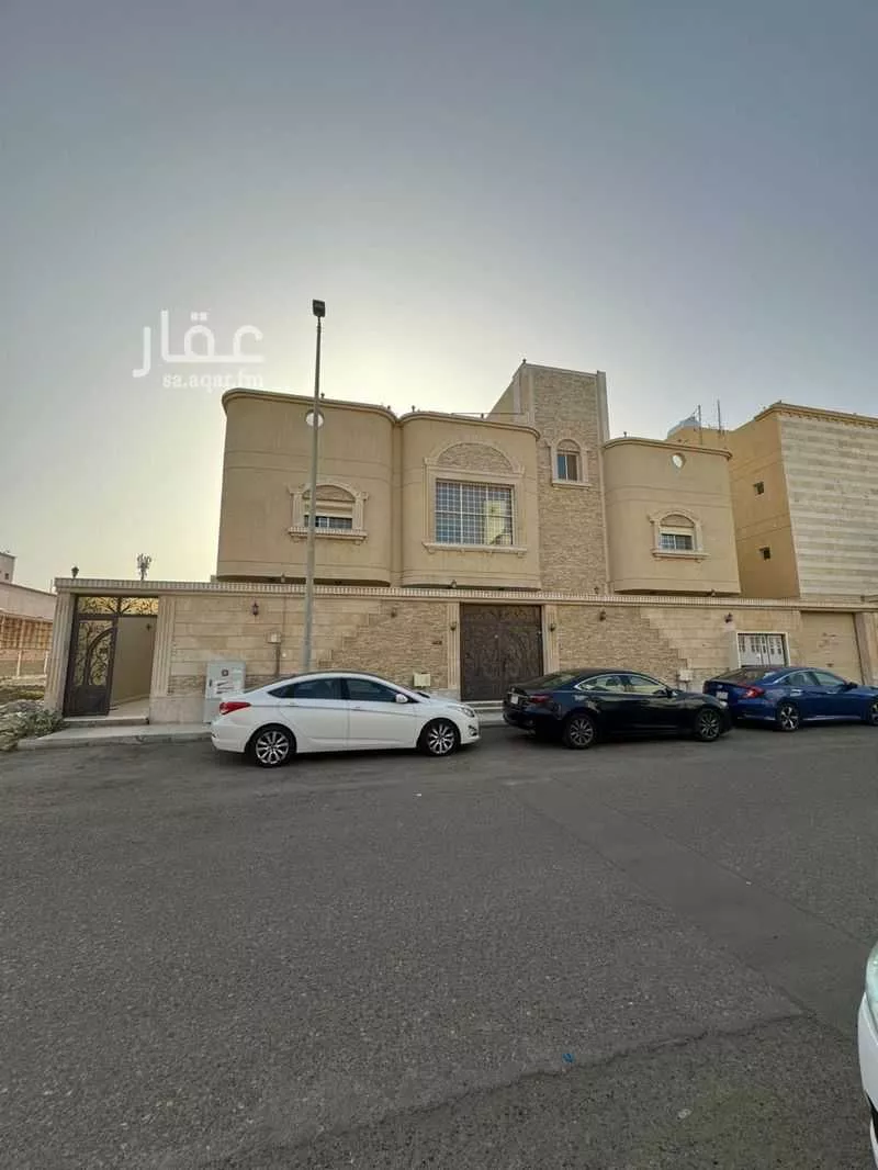فيلا للبيع في شارع أبي عبد الله العثماني, حي الحمدانية, مدينة جدة, منطقة مكة المكرمة 1 صورة