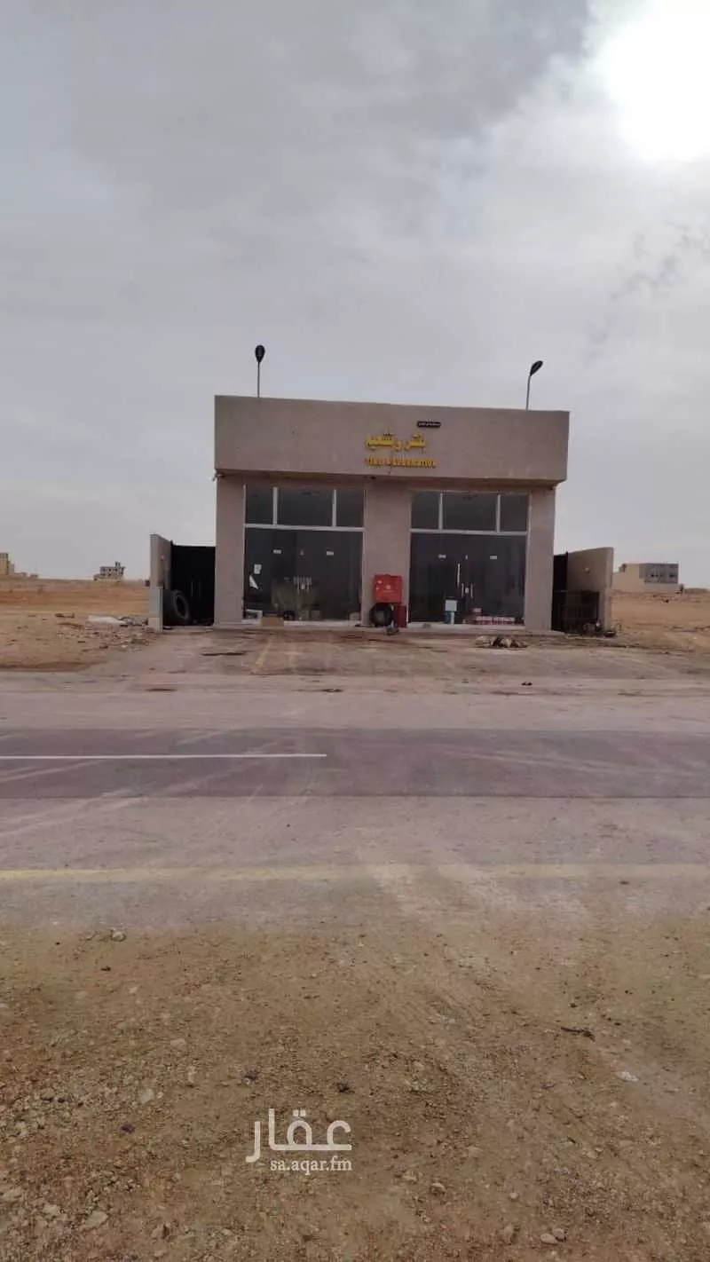 عمارة للبيع في شارع جبل الرحى, حي عريض, مدينة الرياض, منطقة الرياض 1 صورة