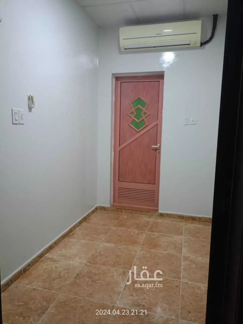 غرفة للإيجار في شارع عمر بن الخطاب, حي الشروفية, مدينة الاحساء, المنطقة الشرقية 1 صورة