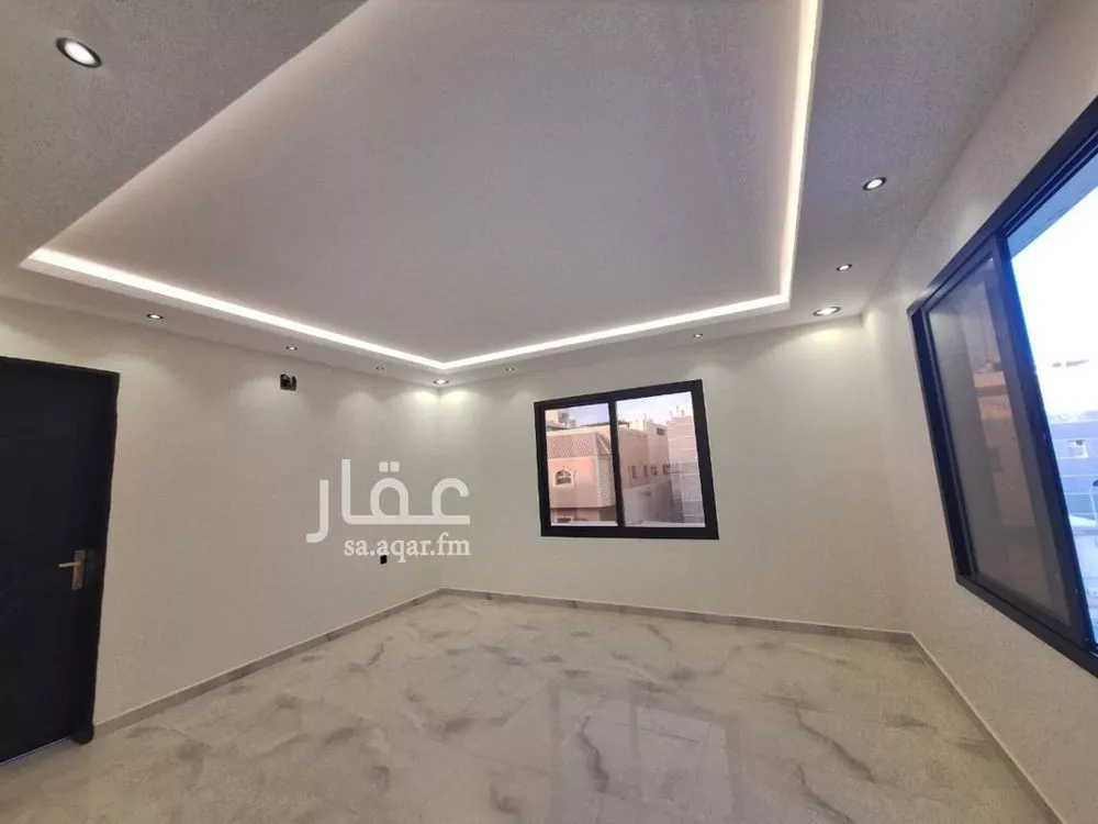 فيلا للبيع في شارع طريف, حي ظهرة لبن, مدينة الرياض, منطقة الرياض 1 صورة