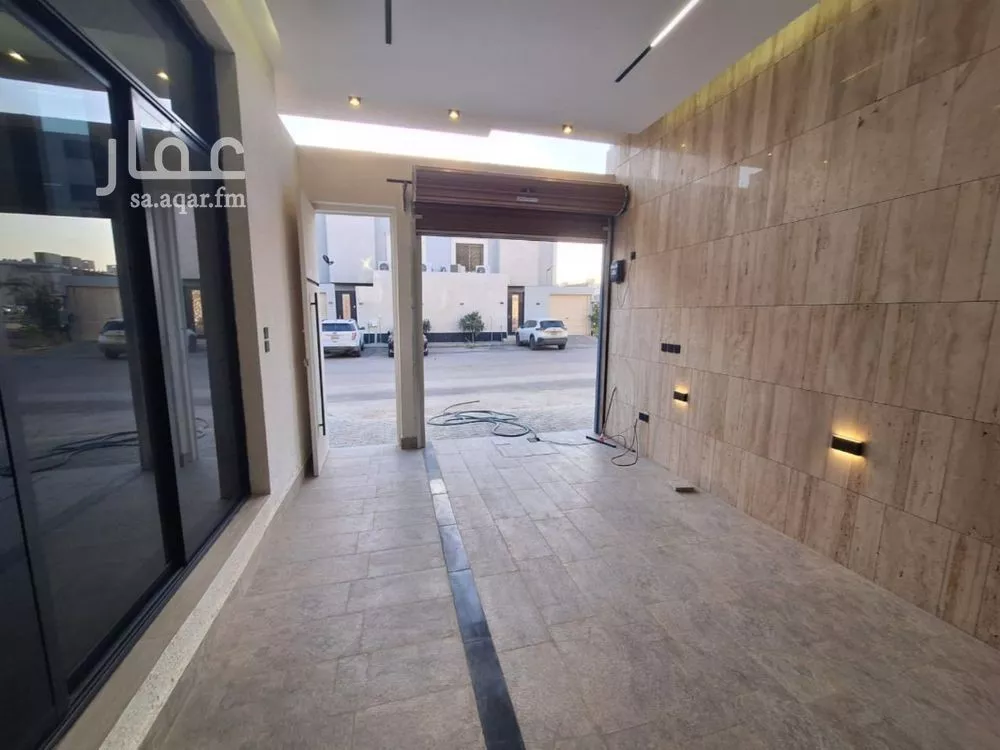 فيلا للبيع في شارع إسماعيل الصائغ, حي المهدية, مدينة الرياض, منطقة الرياض 1 صورة