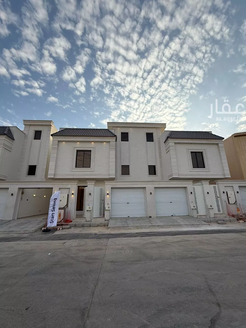 دور للبيع في شارع إبراهيم الهاشمي, حي عكاظ, مدينة الرياض, منطقة الرياض 1 صورة