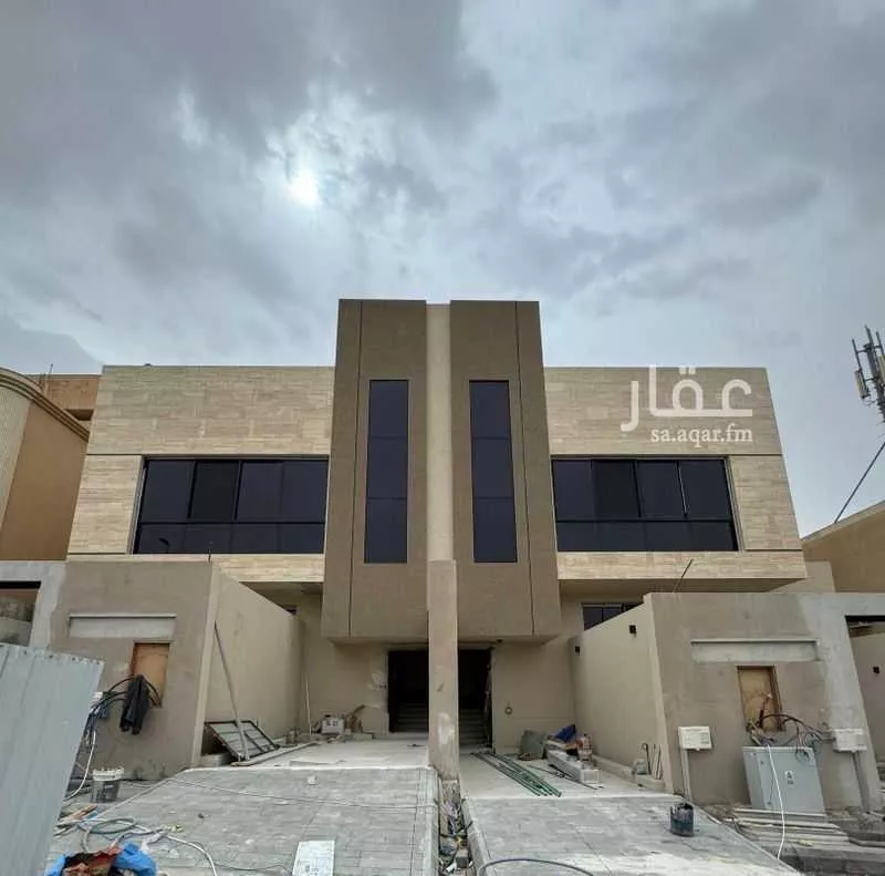 دور للبيع في شارع أبي محمد الفخر, حي الربوة, مدينة الرياض, منطقة الرياض 1 صورة