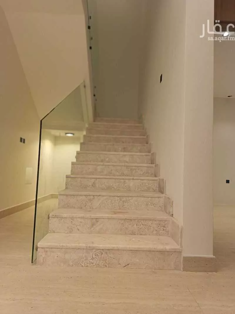 دور للبيع في شارع جبل اليمامة, حي الملز, مدينة الرياض, منطقة الرياض 1 صورة