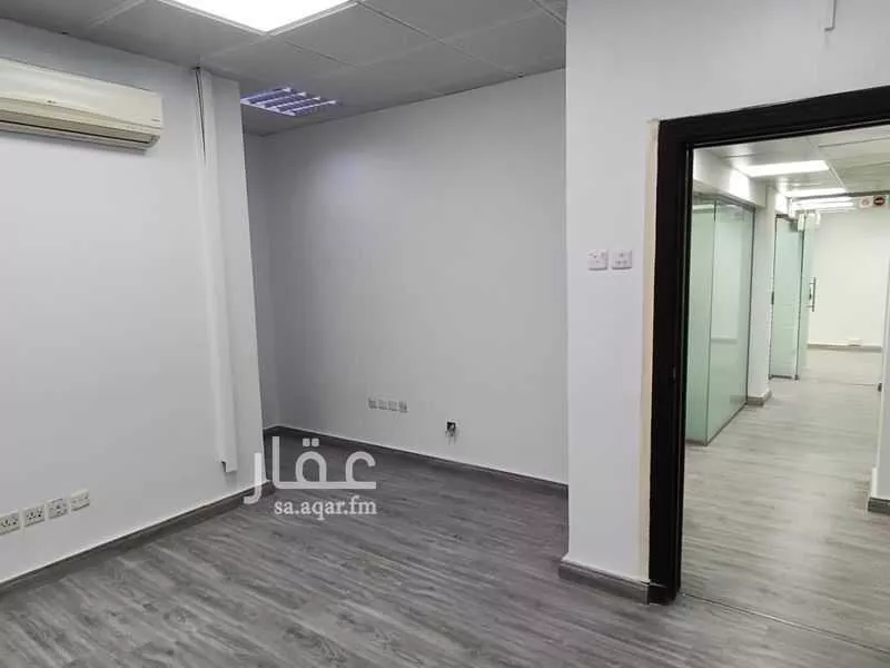 مكتب تجاري للإيجار في شارع عمر بن عبدالعزيز, حي الزهراء, مدينة الرياض, منطقة الرياض 1 صورة
