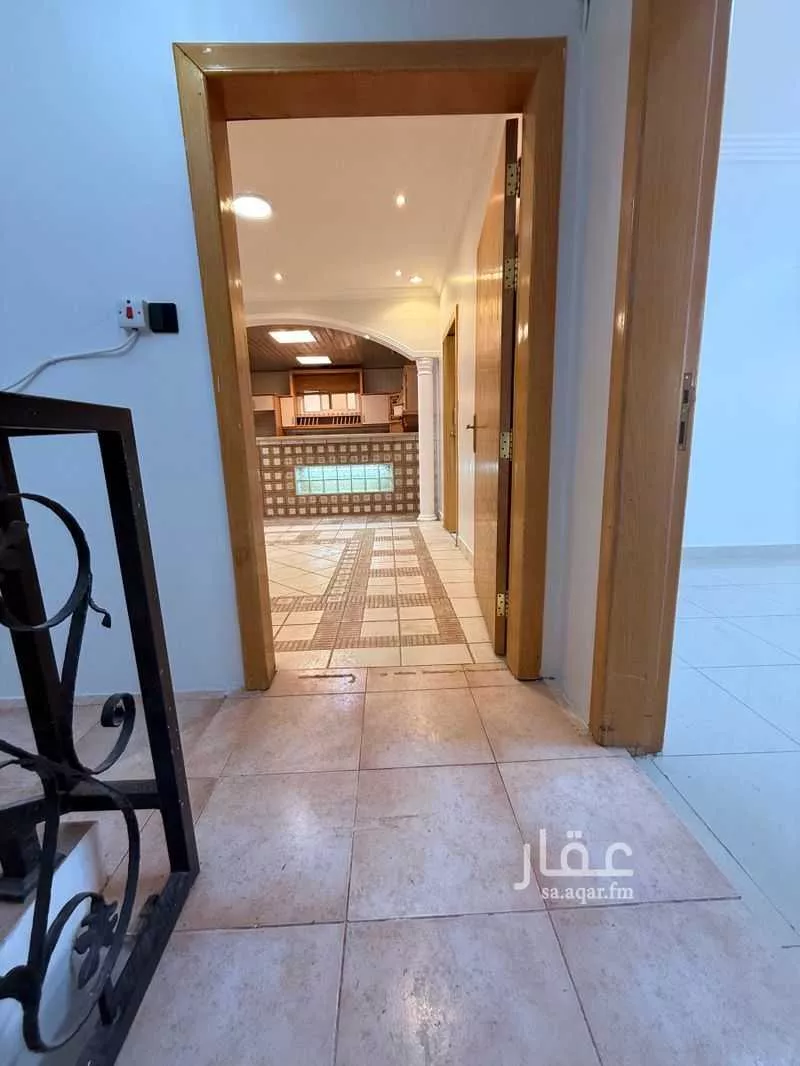 فيلا للإيجار في شارع شريح القاضي, حي العليا, مدينة الرياض, منطقة الرياض 1 صورة