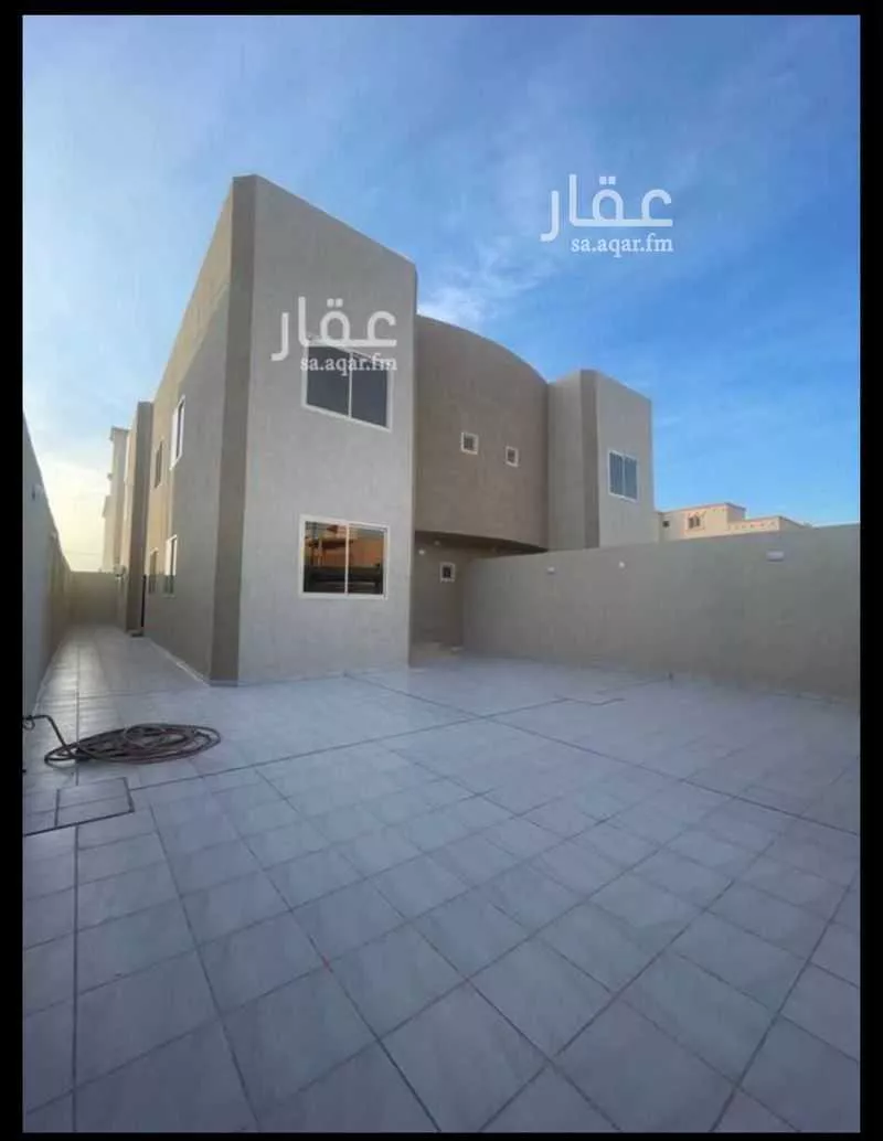 فيلا للبيع في شارع صالح الحمود, حي الصفاء, مدينة البكيريه, منطقة القصيم 1 صورة