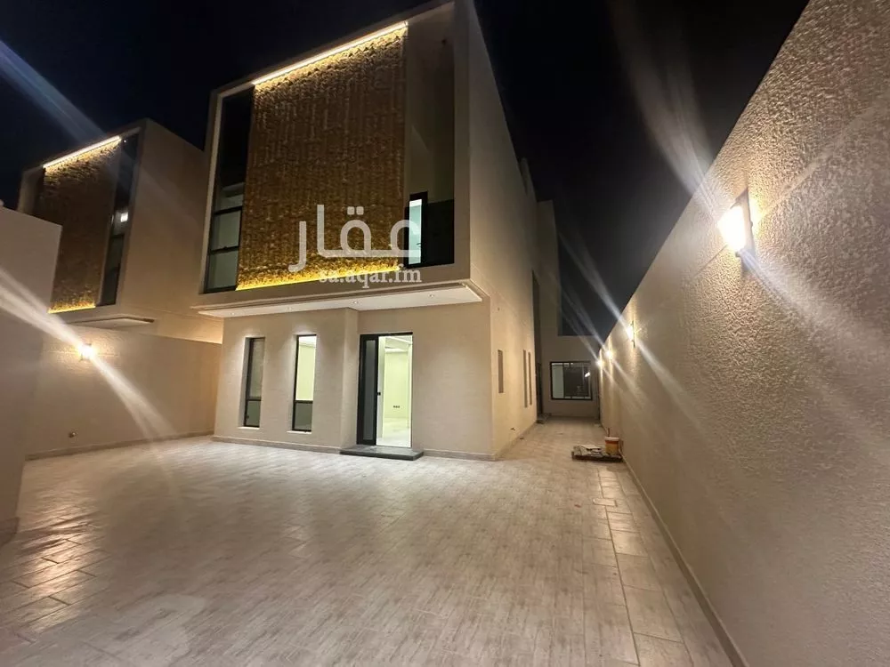 فيلا للبيع في شارع الطلح, حي المنتزة, مدينة الدمام, المنطقة الشرقية 1 صورة