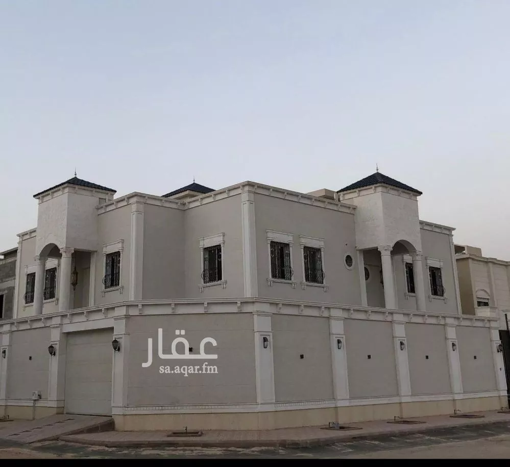 فيلا للبيع في شارع محمد مسعود الفاسي, حي الرمال, مدينة الرياض, منطقة الرياض 1 صورة