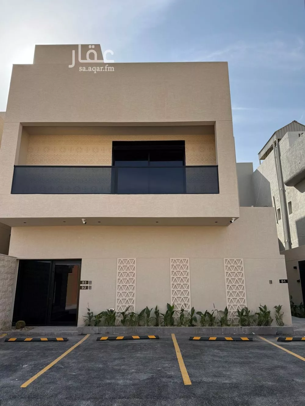 دور للبيع في شارع المنذر بن عبدالله, حي الملك سلمان, مدينة الرياض, منطقة الرياض 1 صورة