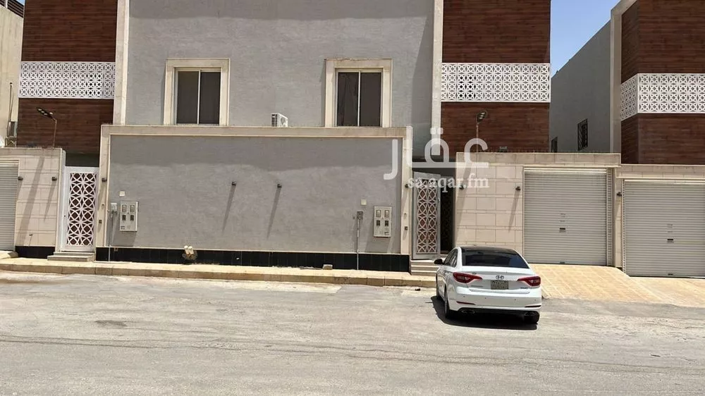 فيلا للبيع في شارع رقم 40, حي ظهرة لبن, مدينة الرياض, منطقة الرياض 1 صورة