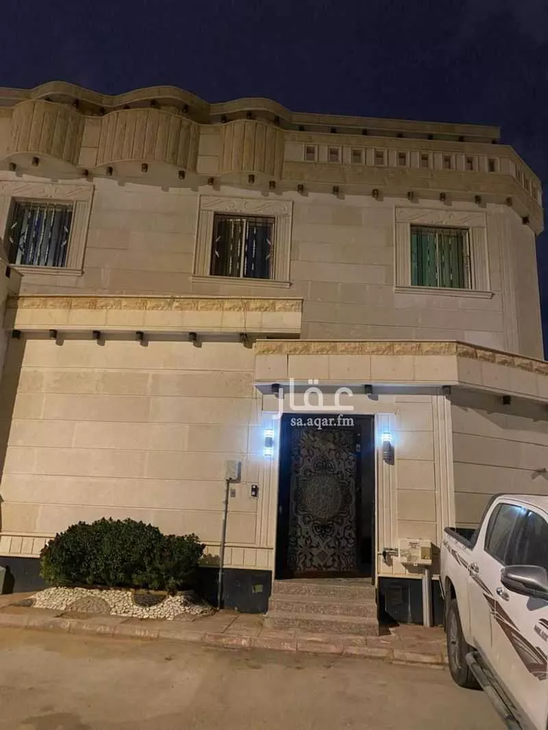فيلا للبيع في شارع أبي محمد الأصبهاني, حي الرمال, مدينة الرياض, منطقة الرياض 1 صورة