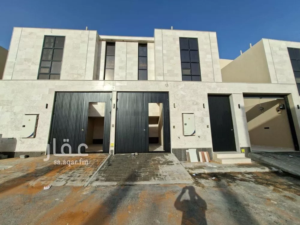دور للبيع في شارع الخضر بن ثروان, حي طويق, مدينة الرياض, منطقة الرياض 1 صورة