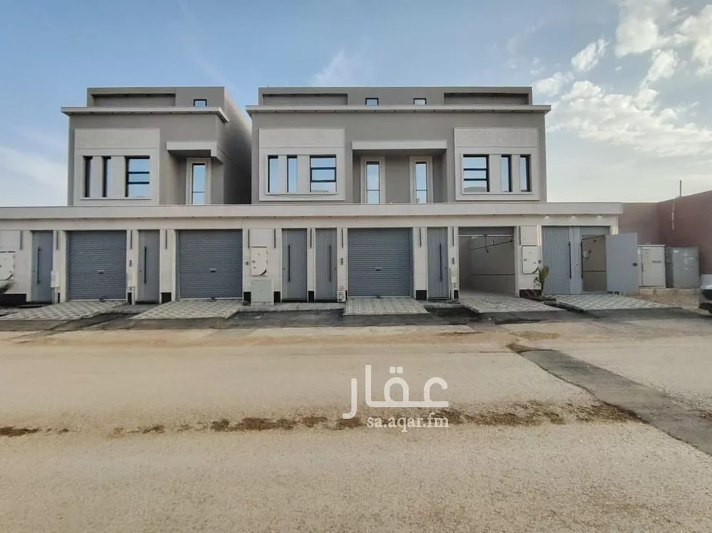 دور للبيع في شارع محمد طاهر الكردي, حي العوالي, مدينة الرياض, منطقة الرياض 1 صورة