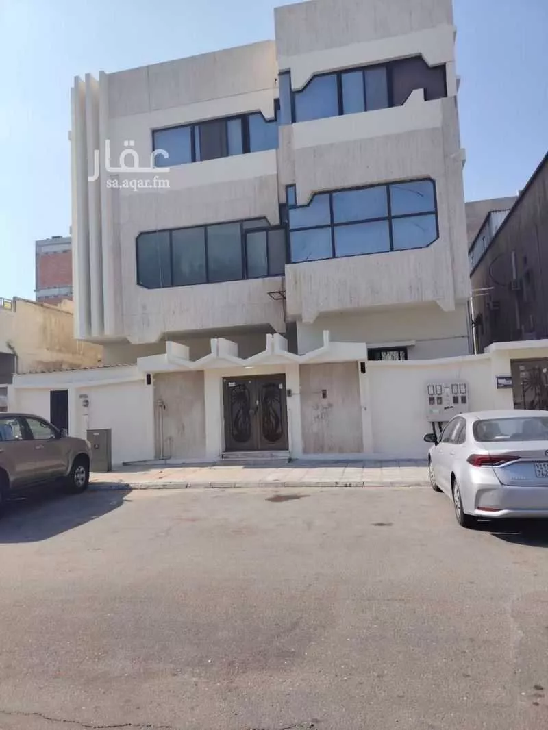 عمارة للبيع في شارع بقيق, حي الخبر الجنوبية, مدينة الخبر, المنطقة الشرقية 1 صورة