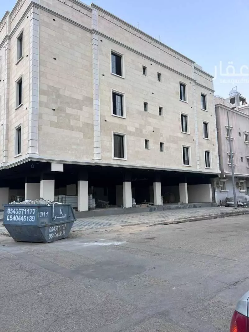 عمارة للبيع في شارع الثالث عشر, حي الثقبة, مدينة الخبر, المنطقة الشرقية 1 صورة