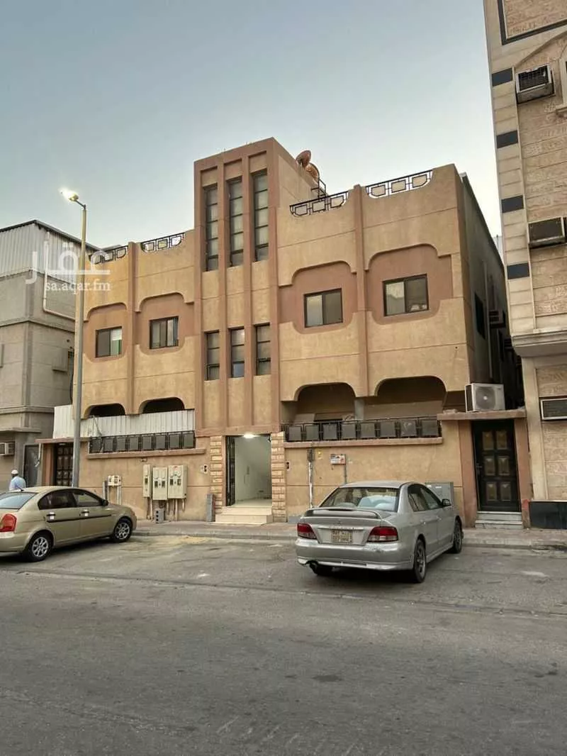 عمارة للبيع في شارع ابو حدريه, حي الخبر الجنوبية, مدينة الخبر, المنطقة الشرقية 1 صورة