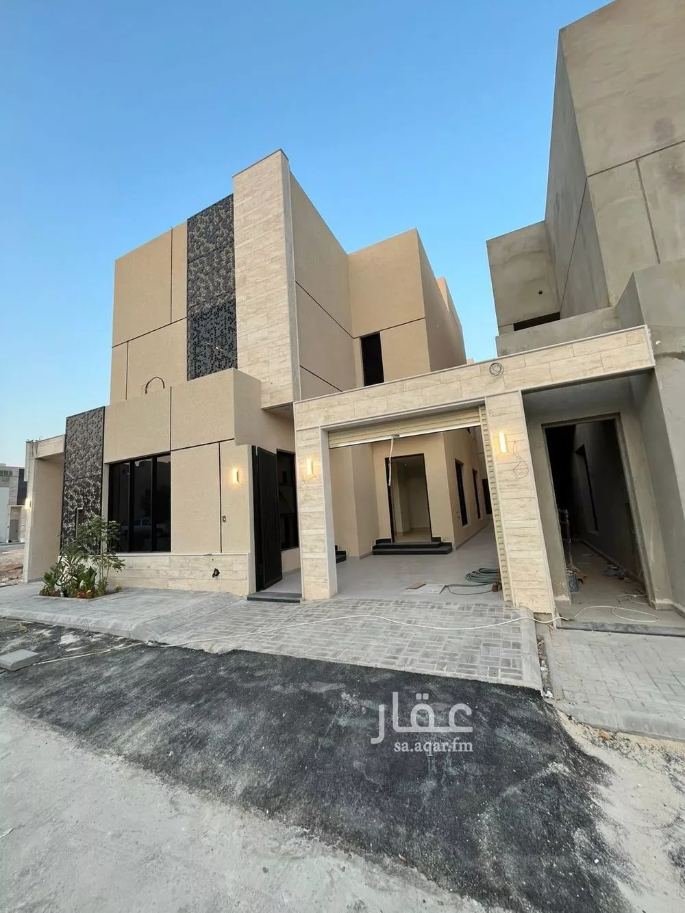 فيلا للبيع في شارع أبي الشيخ الأصبهاني, حي المهدية, مدينة الرياض, منطقة الرياض 1 صورة