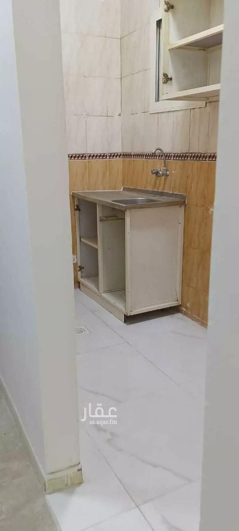 عمارة للإيجار في شارع علي الكني, حي المروة, مدينة جدة, منطقة مكة المكرمة 1 صورة