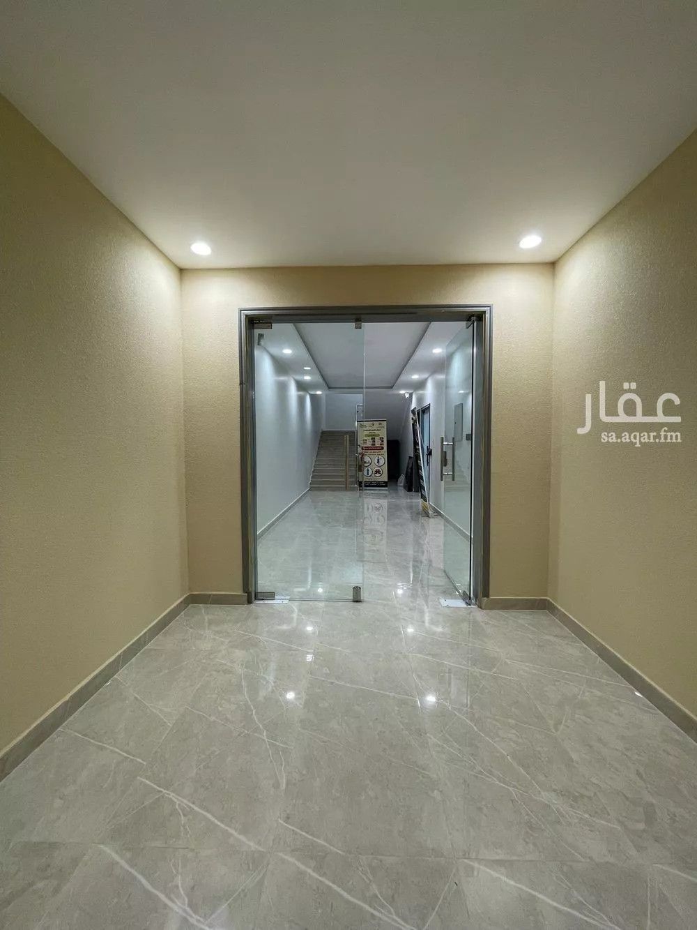 مكتب تجاري للإيجار في شارع طريق الامام عبدالله بن سعود بن عبدالعزيز, حي إشبيلية, مدينة الرياض, منطقة الرياض 1 صورة