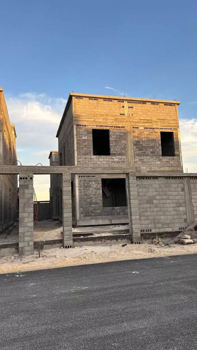 فيلا للبيع في شارع العوسج, حي الشاطئ, مدينة الخفجي, المنطقة الشرقية 1 صورة