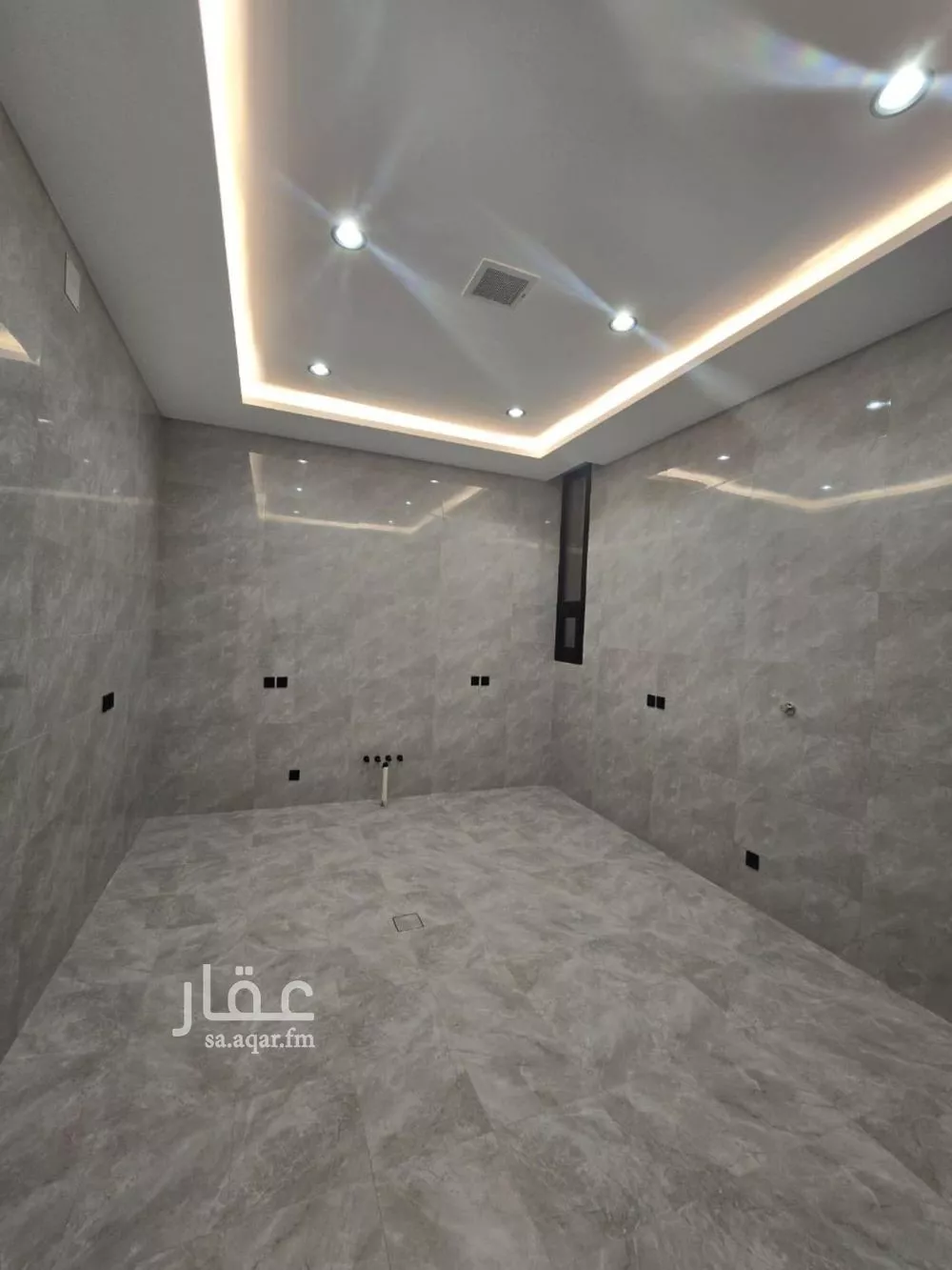 فيلا للبيع في شارع الكرخ, حي الخليج, مدينة الرياض, منطقة الرياض 1 صورة