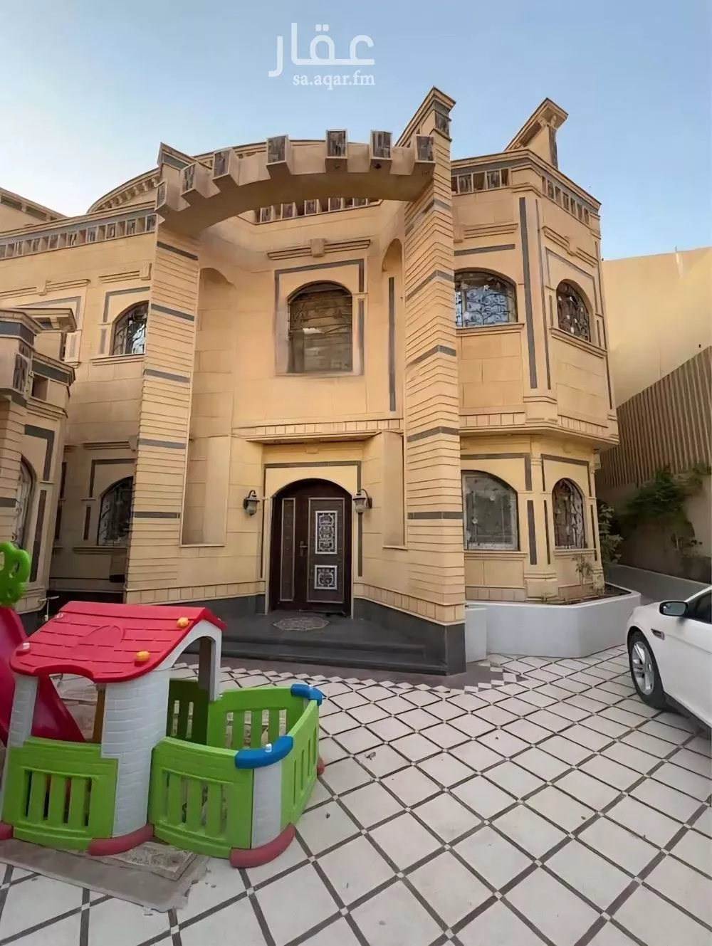فيلا للبيع في شارع العيينة, حي إشبيلية, مدينة الرياض, منطقة الرياض 1 صورة