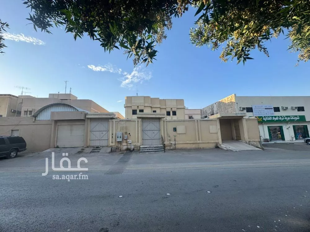 فيلا للبيع في شارع شائع, حي بدر, مدينة الرياض, منطقة الرياض 1 صورة