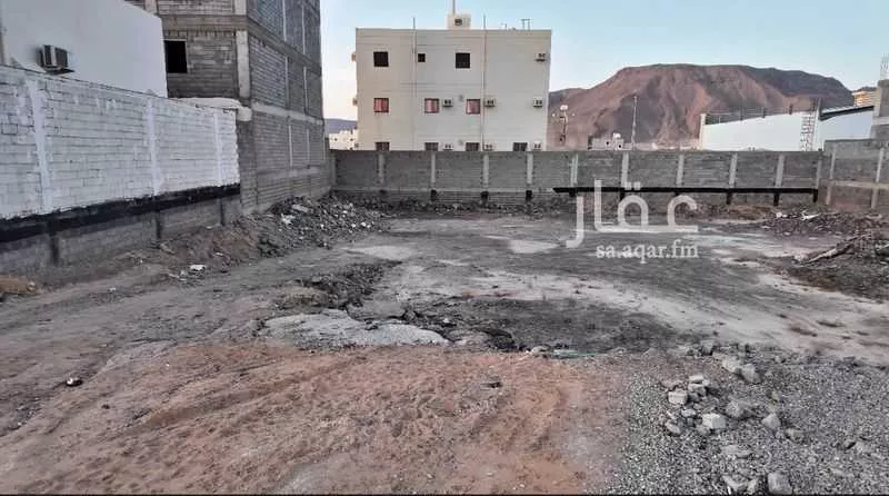 أرض للبيع في شارع عثمان ابن عمر, حي السكب, مدينة المدينه المنوره, منطقة المدينة المنورة 1 صورة