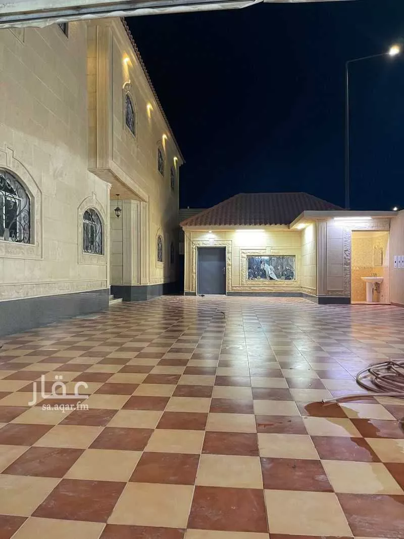 فيلا للإيجار في شارع 1321595, حي نوارة, مدينة المزاحميه, منطقة الرياض 1 صورة