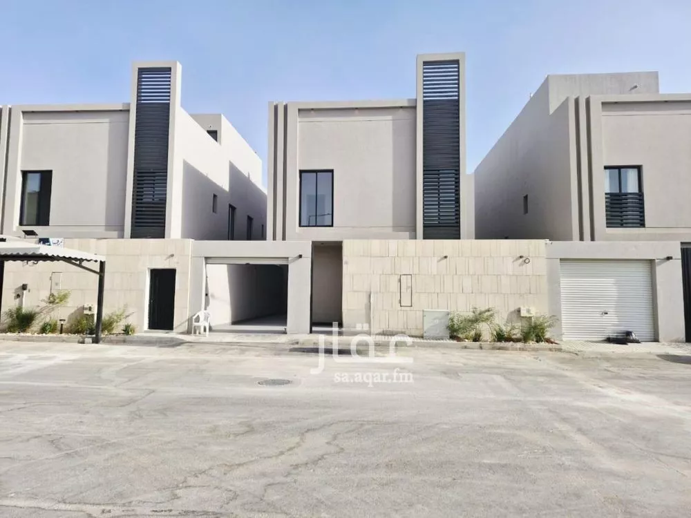 فيلا للبيع في شارع انس بن مالك لفرعي, حي الياسمين, مدينة الرياض, منطقة الرياض 1 صورة