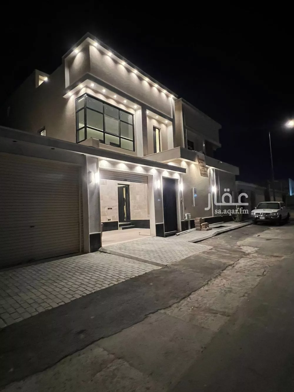 فيلا للبيع في شارع السقائف, حي طويق, مدينة الرياض, منطقة الرياض 1 صورة