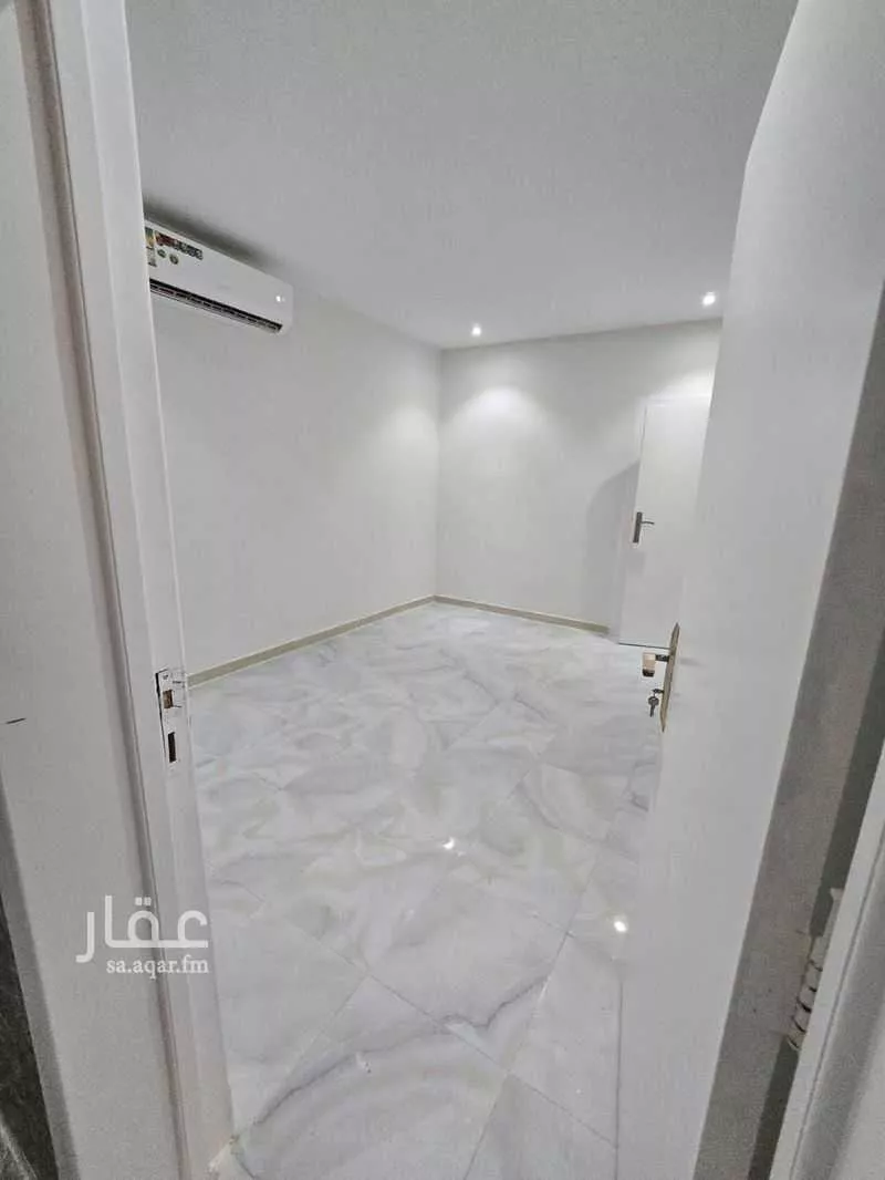 شقة للإيجار في شارع رقم 380, حي الملقا, مدينة الرياض, منطقة الرياض 1 صورة
