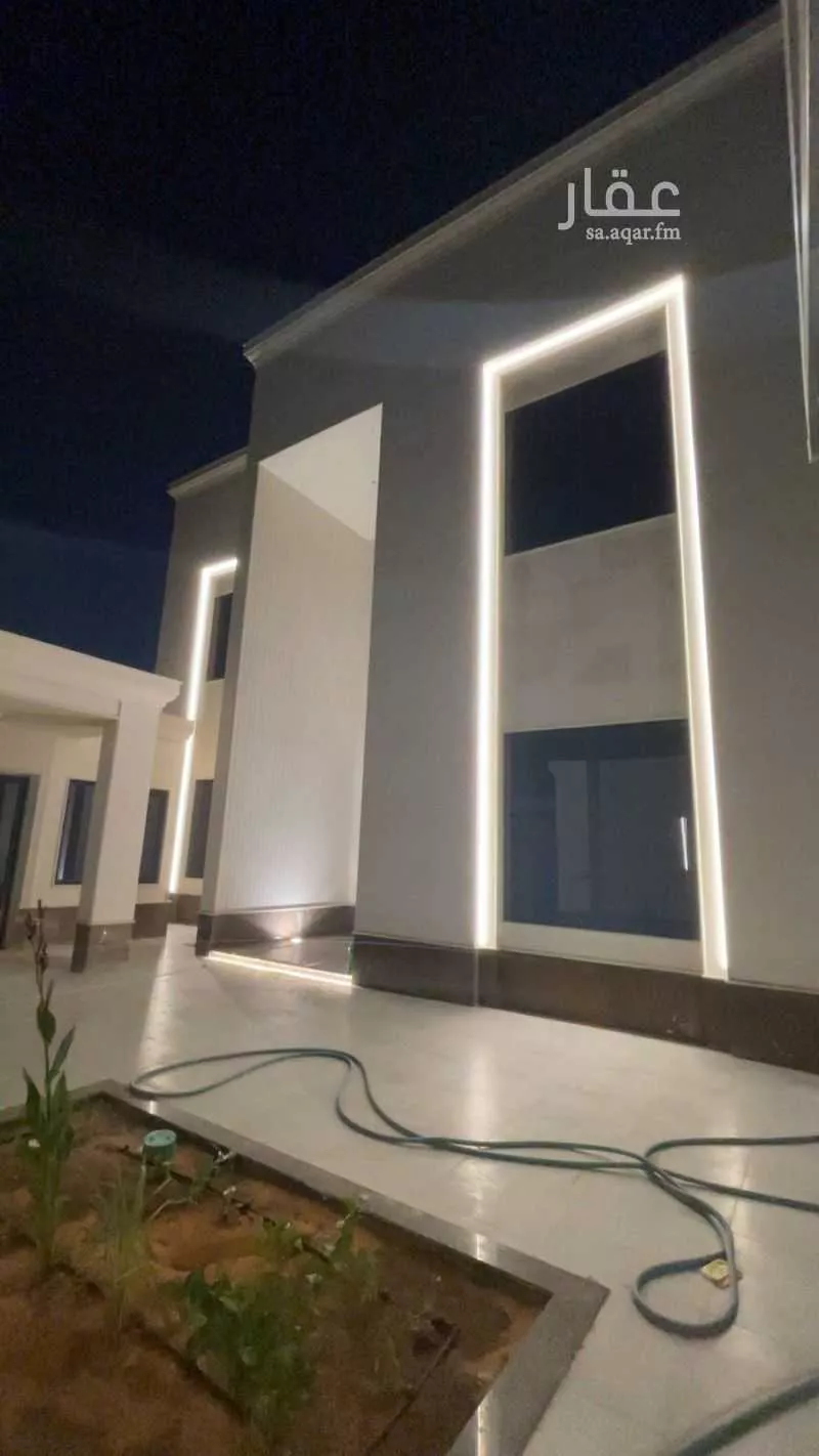 فيلا للبيع في شارع البساتين, حي البحر, مدينة الخبر, المنطقة الشرقية 1 صورة