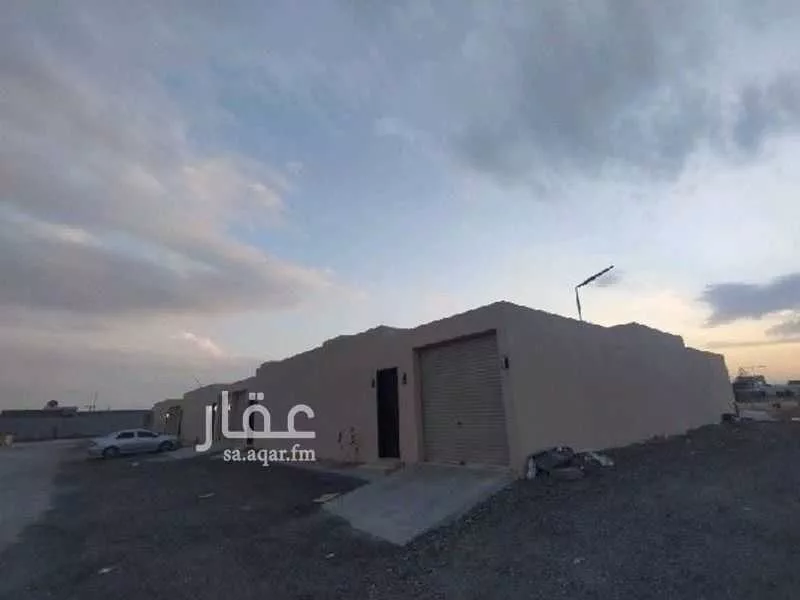 استراحة للبيع في شارع عساف الحسين, حي الرمال, مدينة الرياض, منطقة الرياض 1 صورة