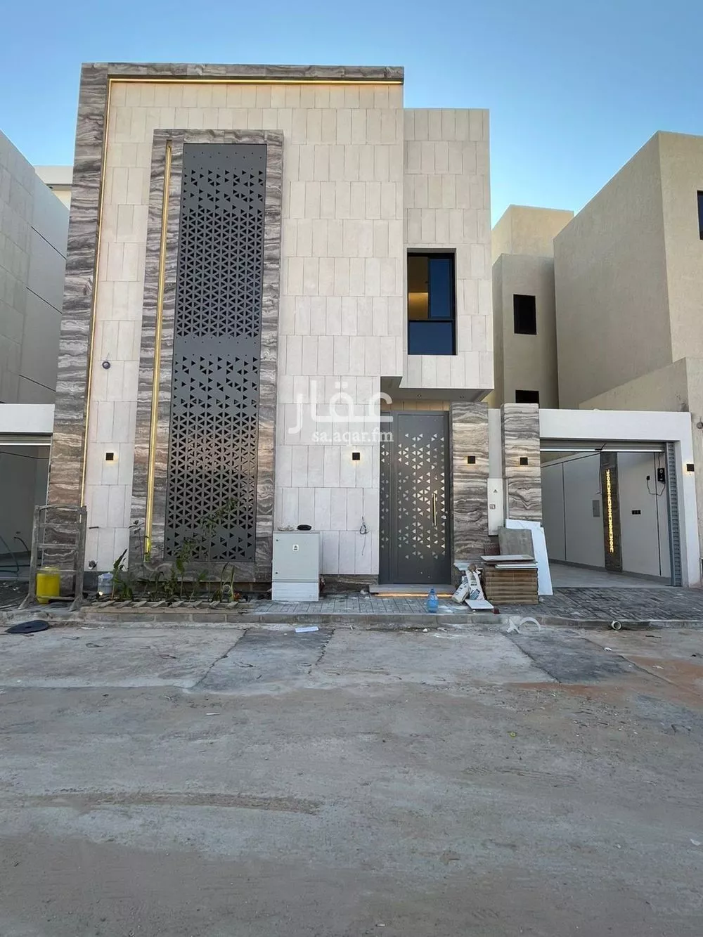 فيلا للبيع في شارع عبدالقادر بن عبدالوارث, حي المهدية, مدينة الرياض, منطقة الرياض 1 صورة