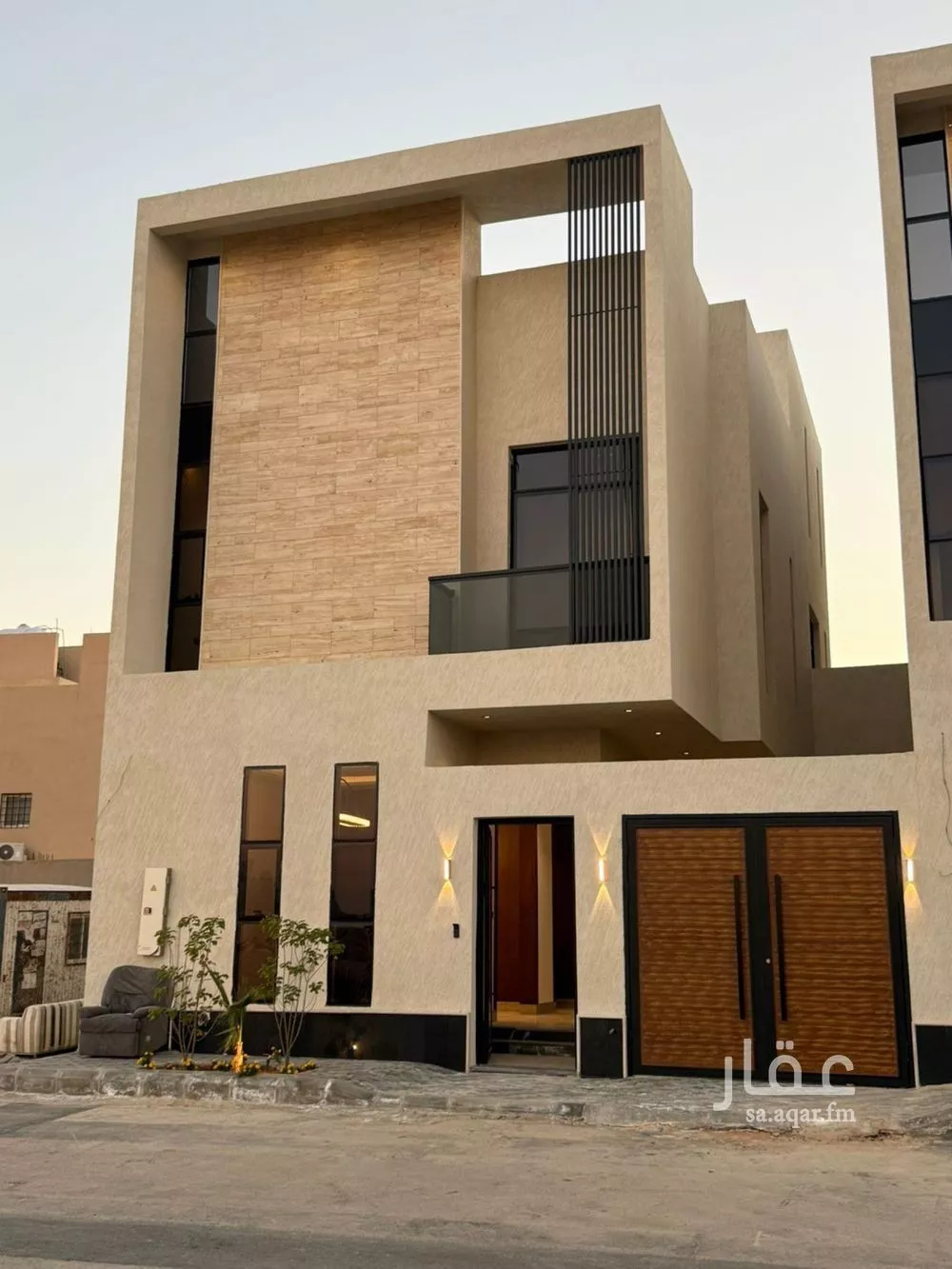 فيلا للبيع في شارع أبي الشيخ الأصبهاني, حي المهدية, مدينة الرياض, منطقة الرياض 1 صورة